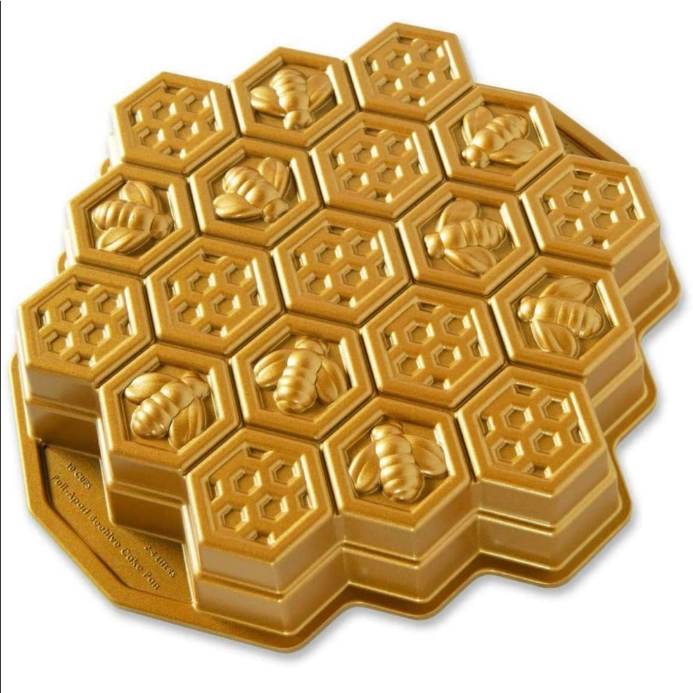New: Nordicware Honeycomb Pan